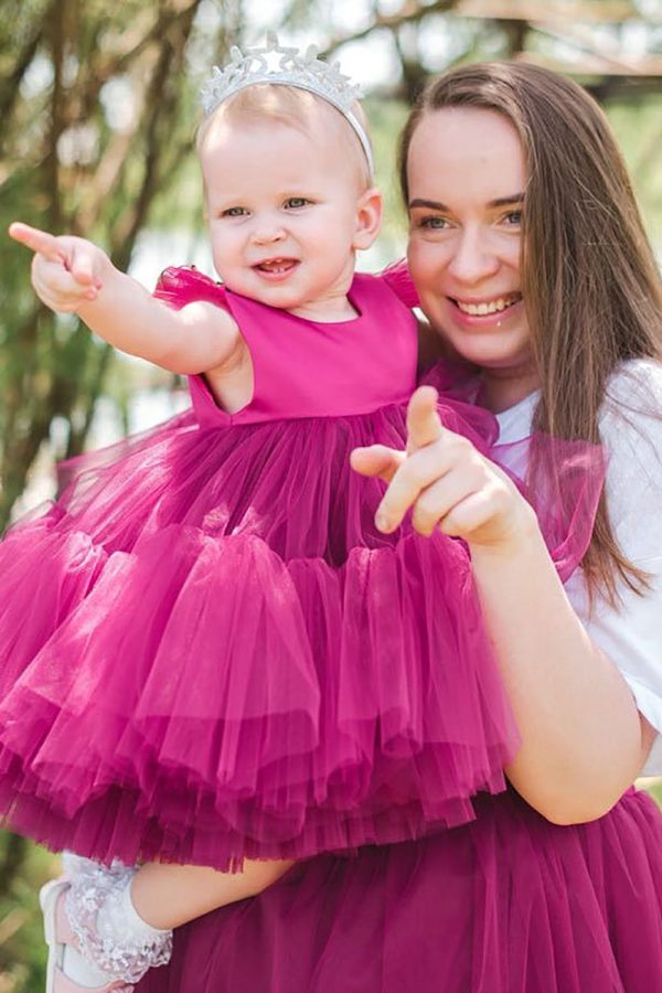 Tule Cap Mouwen Fuchsia Flower Girl Jurk Angebot
