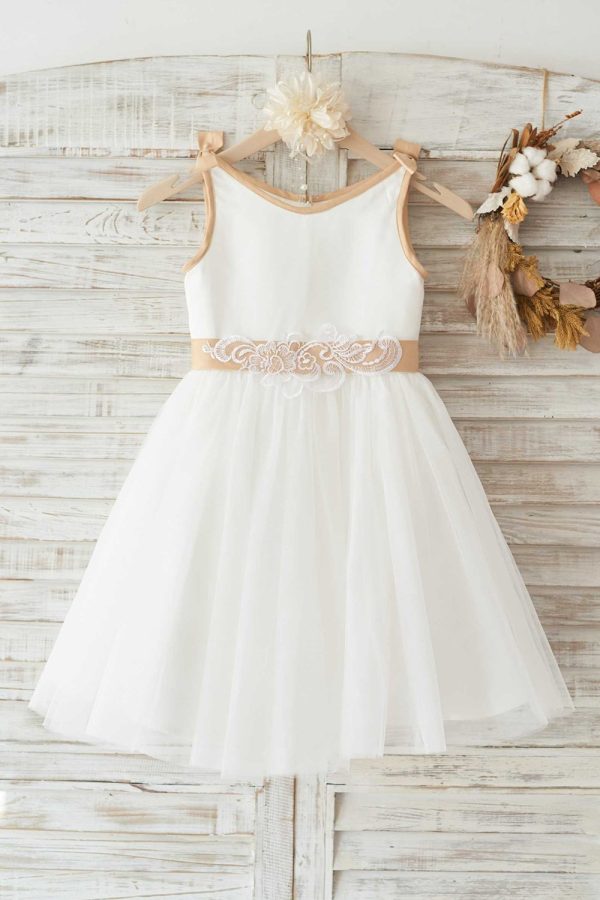 Meisjes Wit Elizabeth Broderie Anglaise Jurk Im Angebot – Bild 2