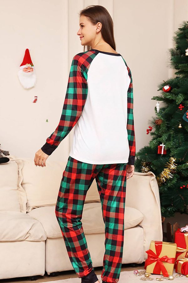 Groene en Rode Grid Herten Kerst Familie Bijpassende Pyjama Set Im Angebot – Bild 2